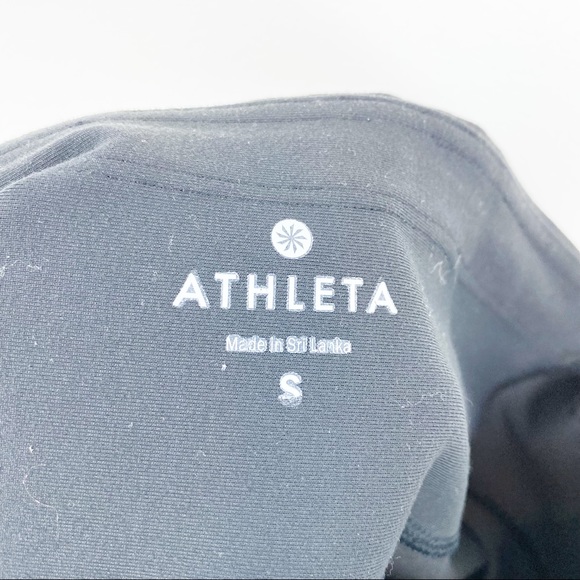 Athleta | Black Stealth Tru Cool Cropped Leggings Capri - Picture 11 of 15